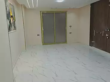 Apartments For sale - 3 rooms - floor 1