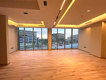 Administrative For rent - 3 rooms - floor 2
