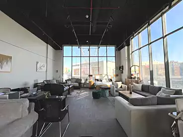Showroom For rent
