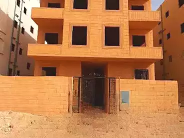عقارات للبيع - 3 غرف - بالدور 2