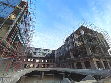 مكاتب للبيع - 1 غرف - بالدور 3