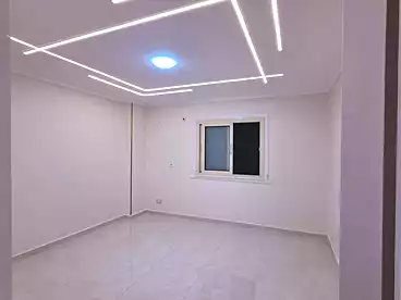 شقق للبيع - 3 غرف - بالدور 7