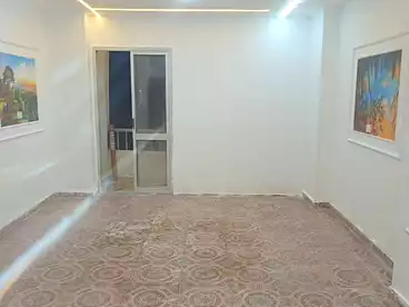 شقق للبيع - 2 غرف - بالدور 1