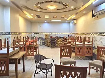 محلات للإيجار في شارع رايل، منشية عين حلوان، 150 متر