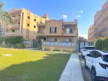 شقق للبيع - 3 غرف - بالدور 1