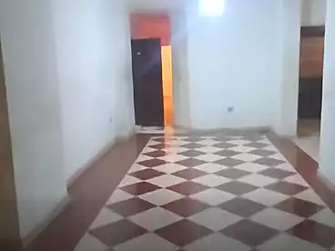 شقق للإيجار - 3 غرف - بالدور 0