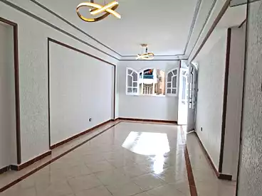 عقارات للبيع - 2 غرف - بالدور 1