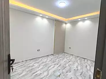 شقق للبيع في اللبيني، فيصل، 150 متر