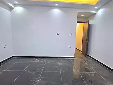 شقق للبيع في اللبيني، فيصل، 150 متر