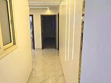 إداري للإيجار - 3 غرف - بالدور 2