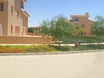 عقارات للبيع - 5 غرف