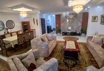 Apartments For sale - 3 rooms - floor 1