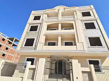 شقق للبيع - 3 غرف - بالدور 2