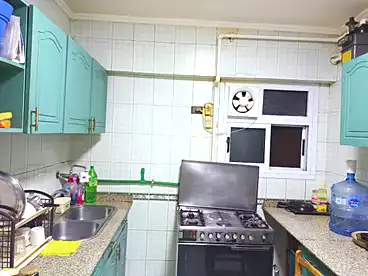 شقق للبيع - 2 غرف - بالدور 8