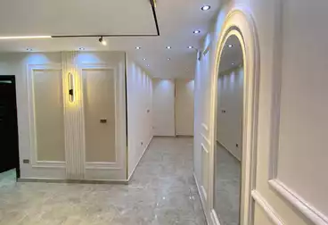 شقق للبيع - 3 غرف - بالدور 2