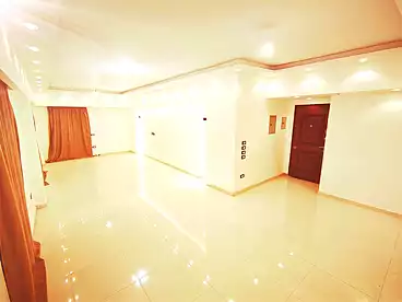 Apartments For sale in Ninth Neighborhoods, El Obour, 190 sqm