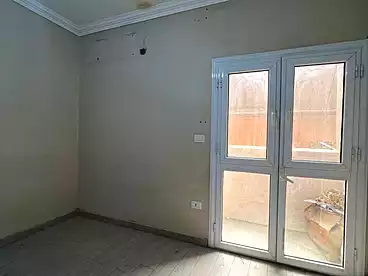 شقق للإيجار - 3 غرف - بالدور 4