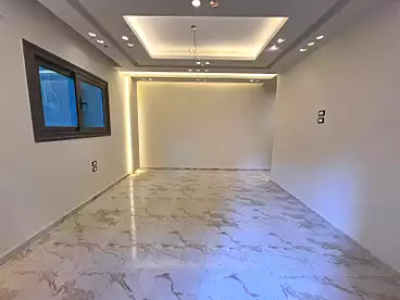شقق للبيع - 3 غرف - بالدور 1