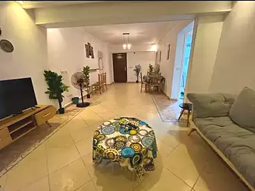Apartments For rent - 3 rooms - floor 5