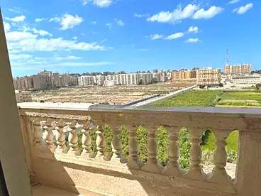 شقق للبيع - 3 غرف - بالدور 8