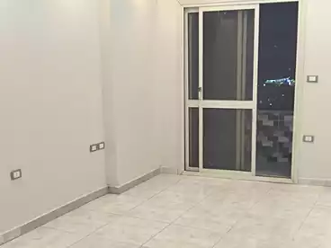 Apartments For rent - 3 rooms - floor 11