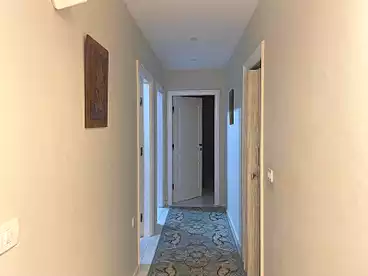 شقة بحديقة للبيع - 3 غرف - بالدور 0