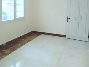 إداري للإيجار - 1 غرف - بالدور 0