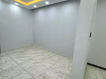 Apartments For sale - 2 rooms - floor 4