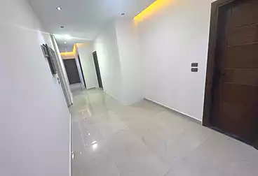 عقارات للبيع - 3 غرف - بالدور 1