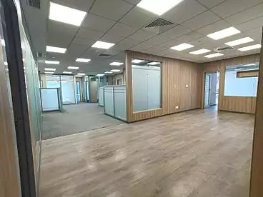 عقارات للإيجار - بالدور 5