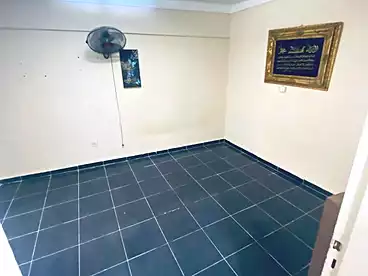 شقق للبيع في شارع محمود العيسوي، سيدي بشر بحري، 100 متر
