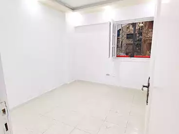 شقق للبيع - 2 غرف - بالدور 0