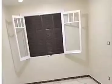 عقارات للبيع في كامب شيزار، الاسكندرية، 85 متر