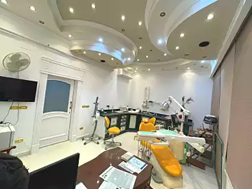 عيادات للإيجار - 2 غرف - بالدور 1