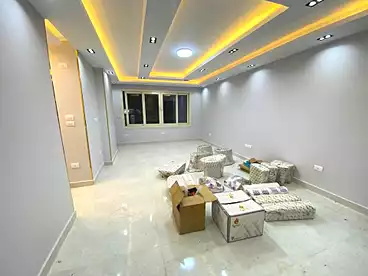 شقق للإيجار - 3 غرف - بالدور 1