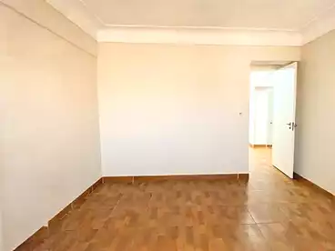 Apartments For sale in Moharram Bey, Alexandria, 130 sqm
