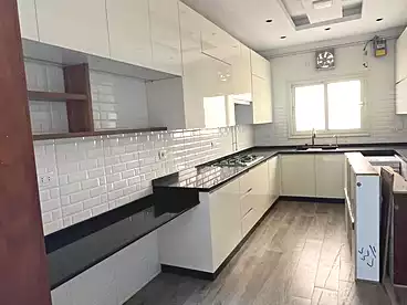 عقارات للبيع - 4 غرف - بالدور 0