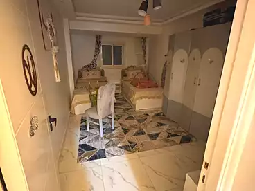 شقق للبيع في شارع الزهراء، الحضره الجديده، 100 متر