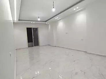 شقق للبيع في شارع سلطان خطاب، اللبيني، 150 متر