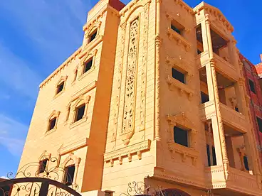 Building For sale in Hai El Banafsg - Sixth Neighborhood, Badr City, 276 sqm