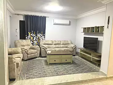 undefined للبيع - 3 غرف - بالدور 4