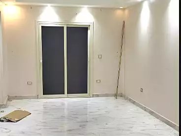 شقق للإيجار في شارع 27، النزهة 2، 130 متر