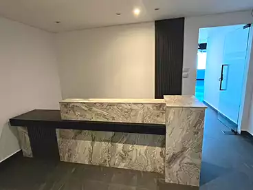 Offices For rent in Southern 90th St., 90th Street, 800 sqm