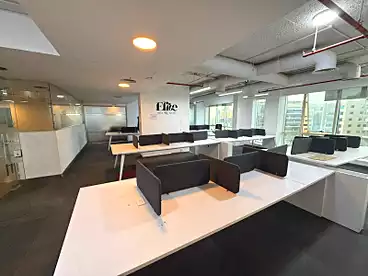 Offices For rent in The Podium Mall - Cairo Festival City Compound, Cairo Festival City Compound - Al Futtaim, 325 sqm