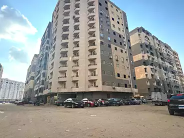روف للبيع في شارع الخمسين، حي الواحة، 130 متر