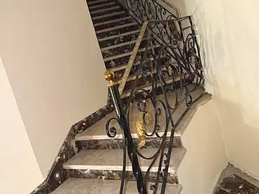 دوبلكس للإيجار في شارع رقم 3، الحي الاول، 400 متر