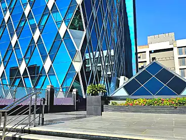 Offices For rent in Northern 90th St., 90th Street, 190 sqm