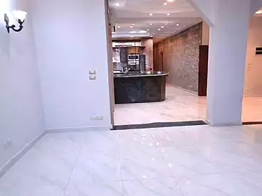 مقر إداري للإيجار في طريق الجيش، كامب شيزار، 200 متر
