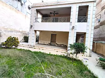 فلل للبيع في بيانكي، البيطاش، 400 متر