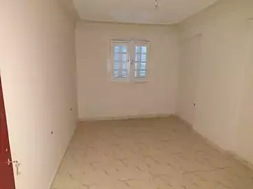 شقق للبيع في شارع 16 الاصلاح، الفلكي، 100 متر